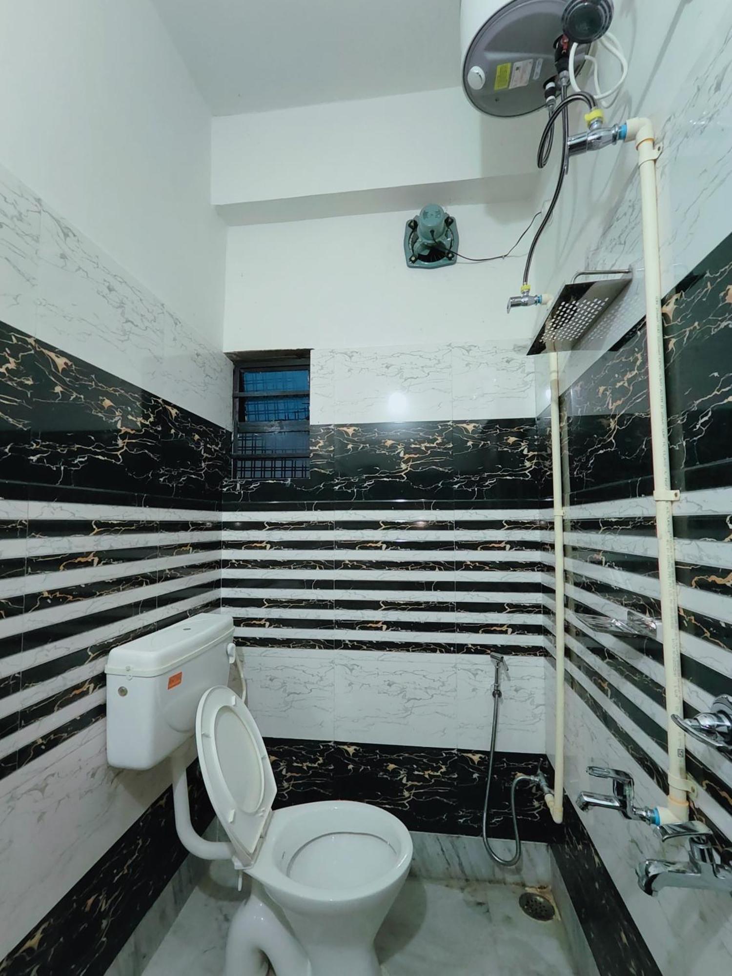 Gulab Lodge Сіліґурі Екстер'єр фото